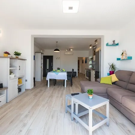 Apartman Majda